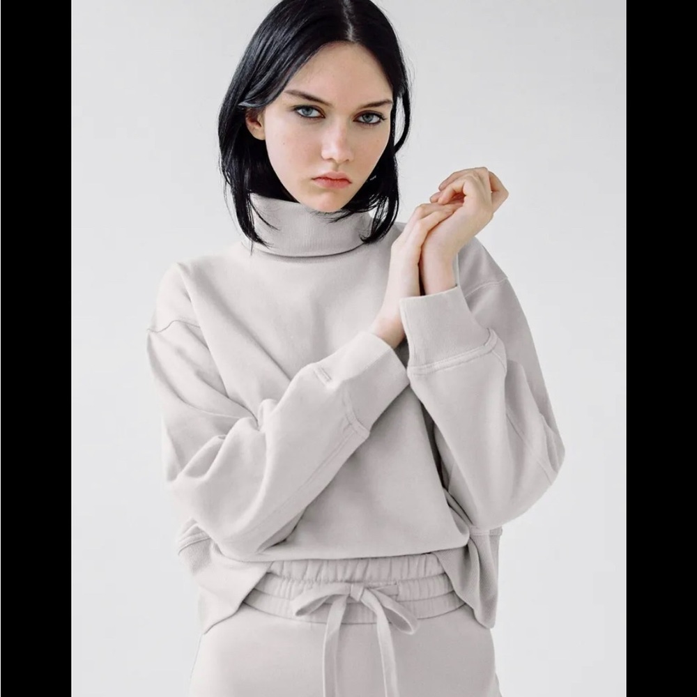 Zara Minimalistic Matching Set